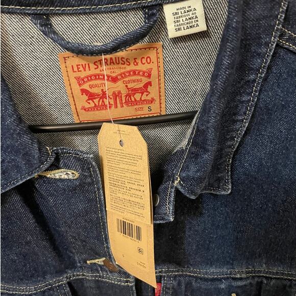 NWT Levis Jean Jacket - Picture 3 of 5